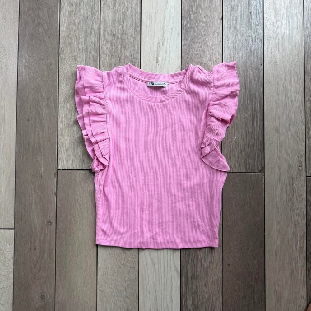 Zara ribbed ruffle sleeve top